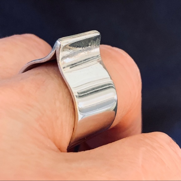 🌟 HOST PICK 🌟 sterling silver handmade one of a kind ring 8.5 - Picture 2 of 8